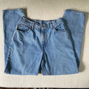 Levi’s 550 red tab jeans -relaxed fit -tapered leg